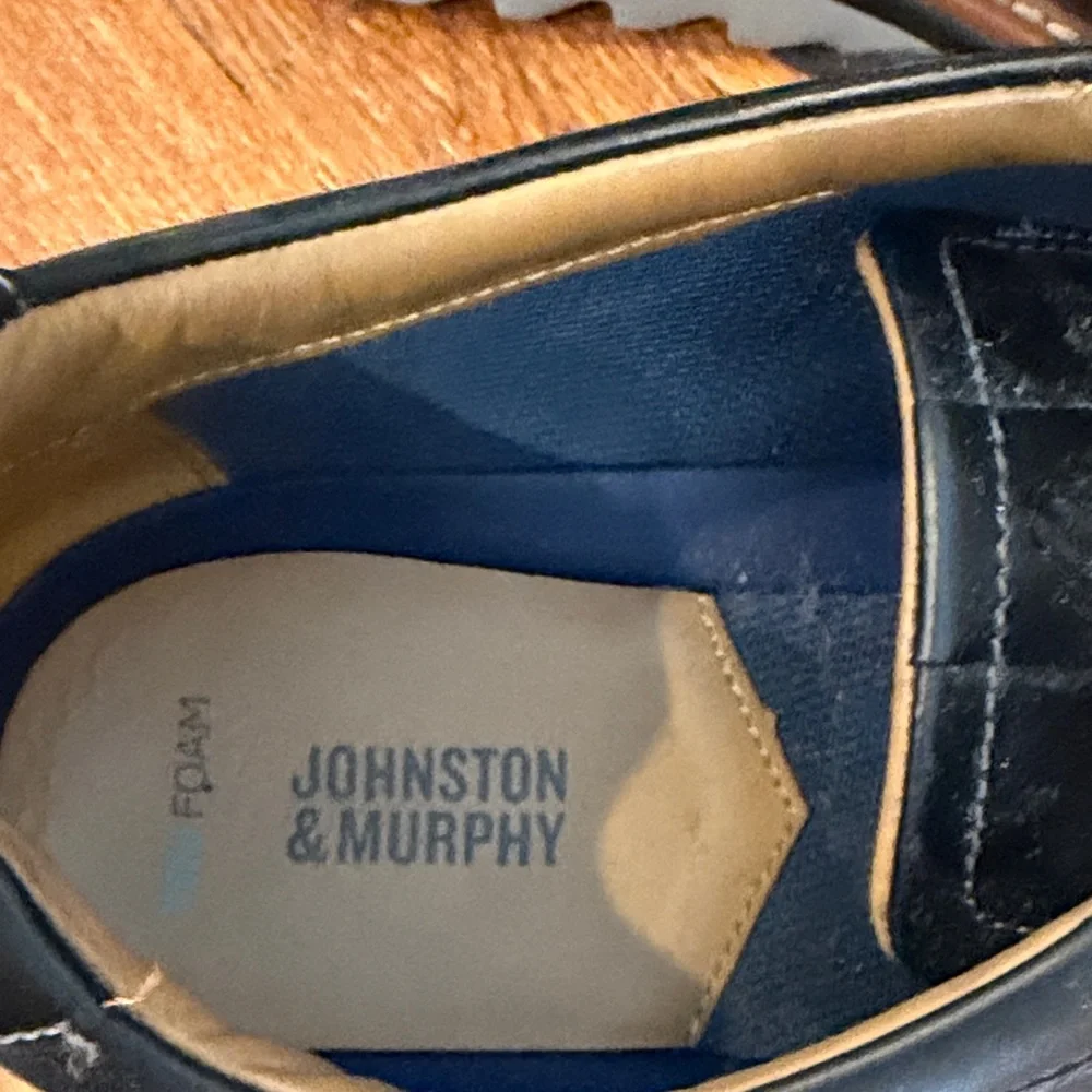 Johnston & Murphy Men's Black Leather Chukka-Style Lace-Up Boots
